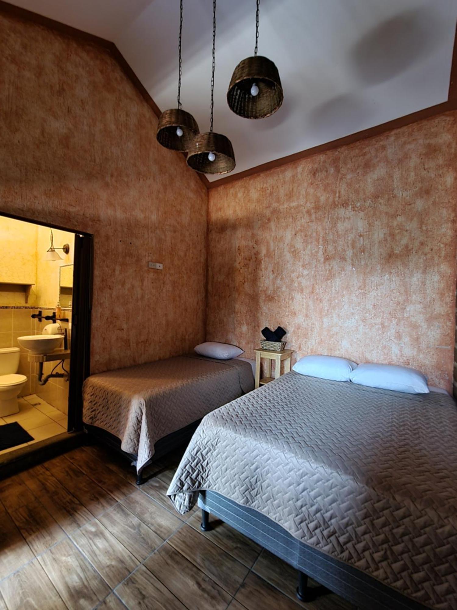 Central Hostel Boutique أنتيغوا غواتيمالا المظهر الخارجي الصورة